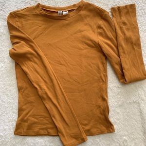 Mustard king sleeve too